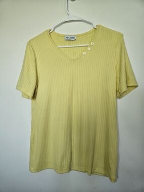 MARISE Yellow Ribbed V-Neck Short Sleeve Top with Buttons Size S/P